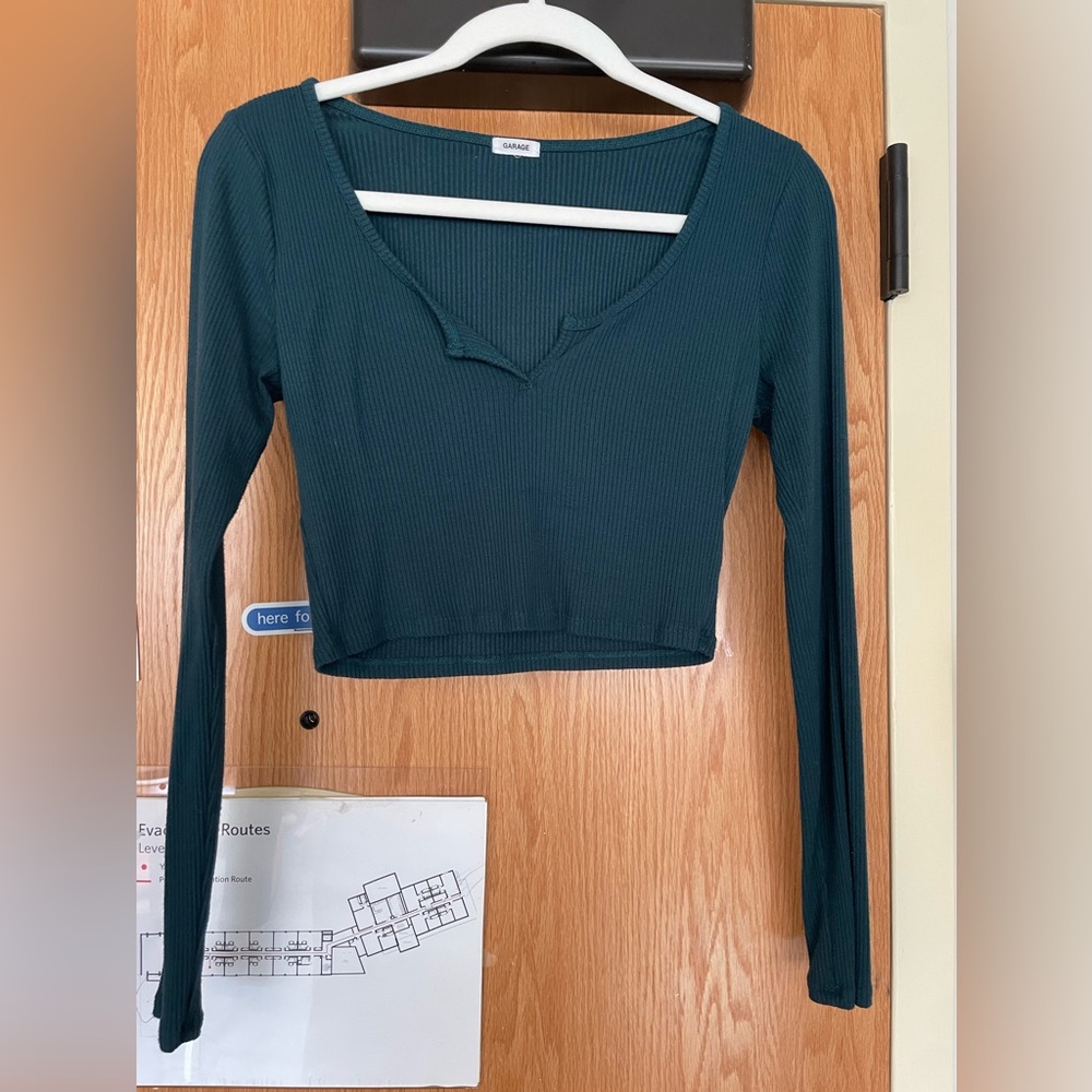 Garage cropped long sleeve
